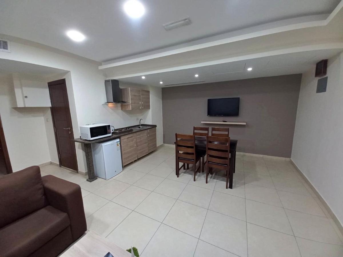 Lujain Hotel فندق النور واللجين 암만 외부 사진