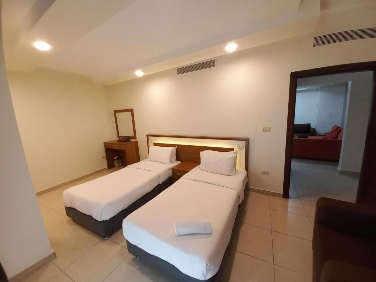 Lujain Hotel فندق النور واللجين 암만 외부 사진