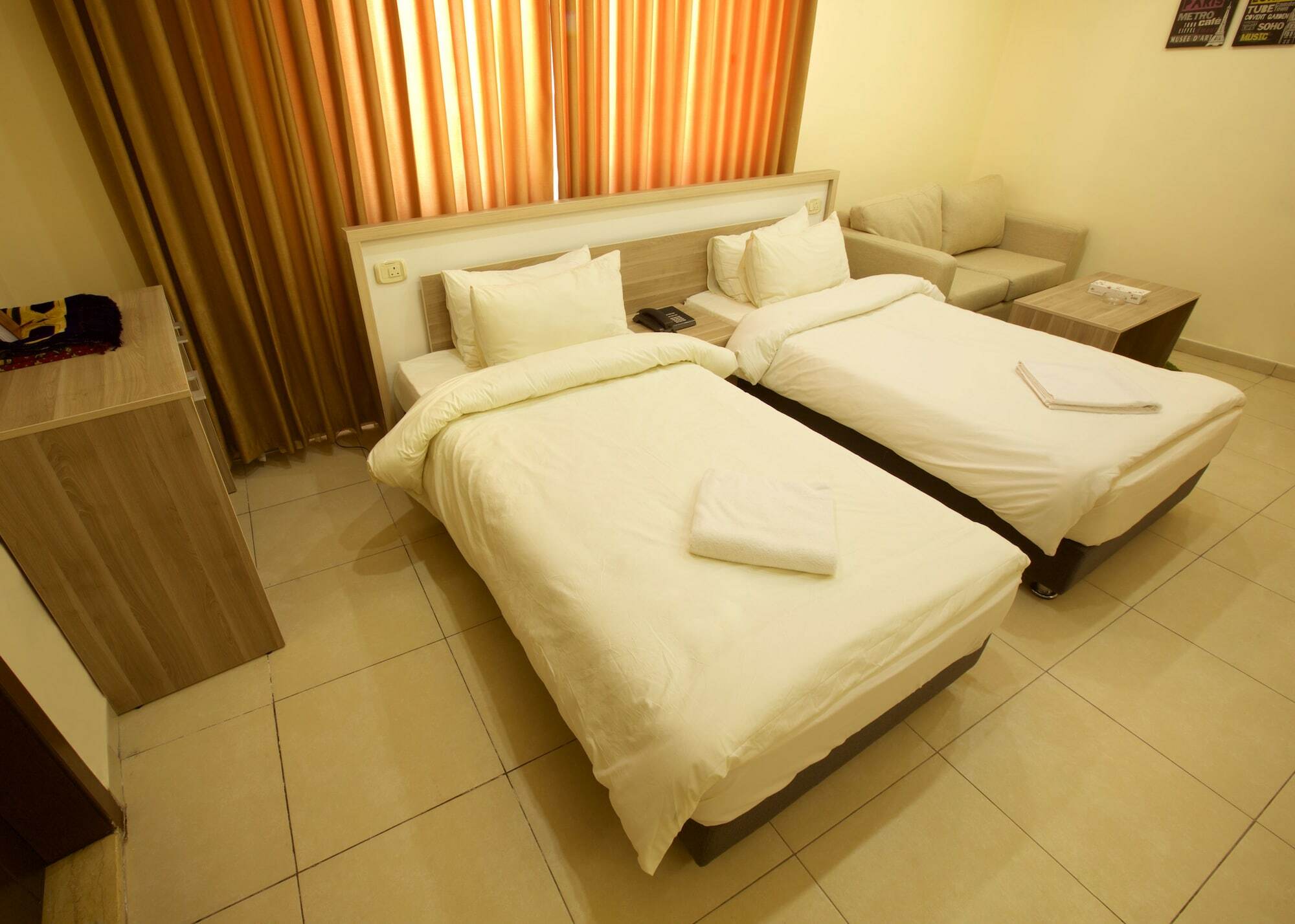 Lujain Hotel فندق النور واللجين 암만 외부 사진