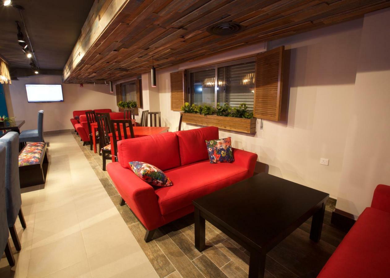 Lujain Hotel فندق النور واللجين 암만 외부 사진