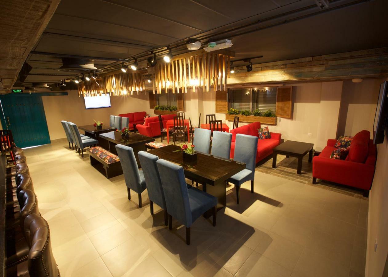 Lujain Hotel فندق النور واللجين 암만 외부 사진